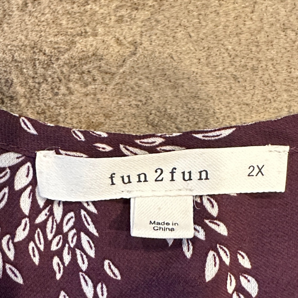 fun 2 fun Plum Floral V-Neck Blouse - Picture 2 of 8